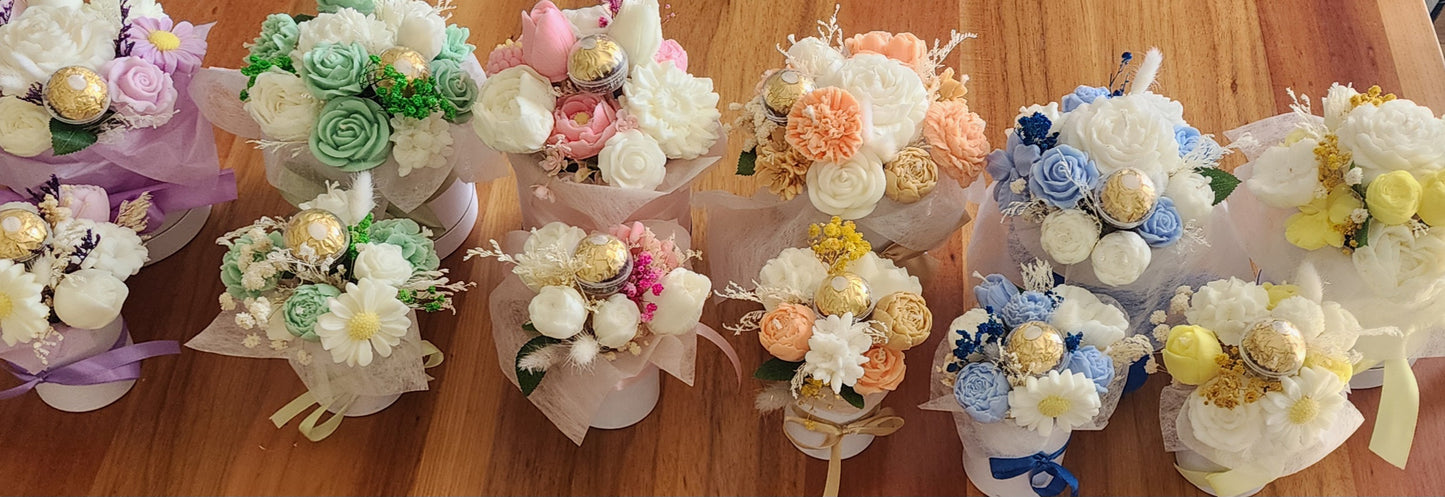 Candle Bouquet - Large Hat Box